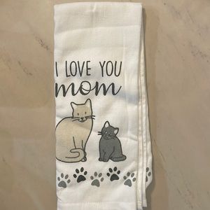 SOLD!!!! “I love you mom” hand towel